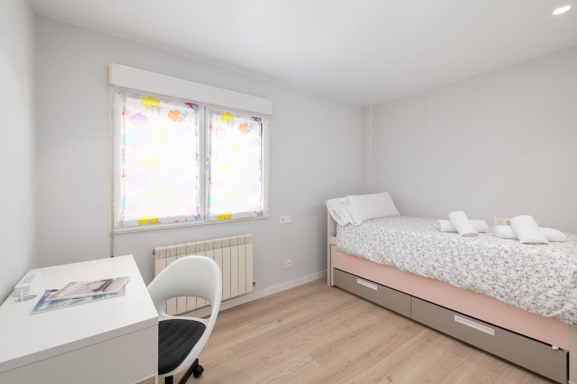 Espacio Moderno En Gijon Playa Экстерьер фото