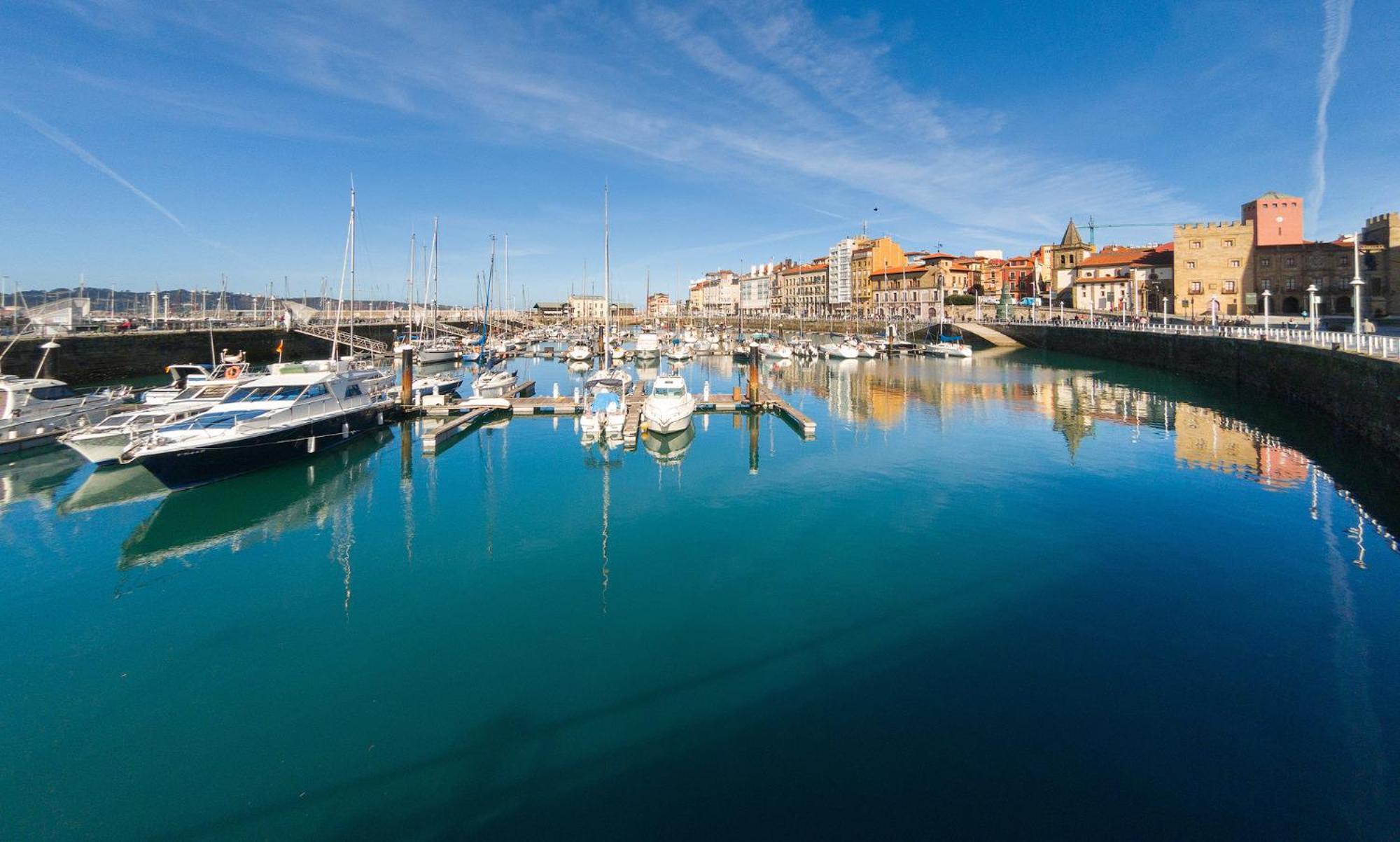 Espacio Moderno En Gijon Playa Экстерьер фото