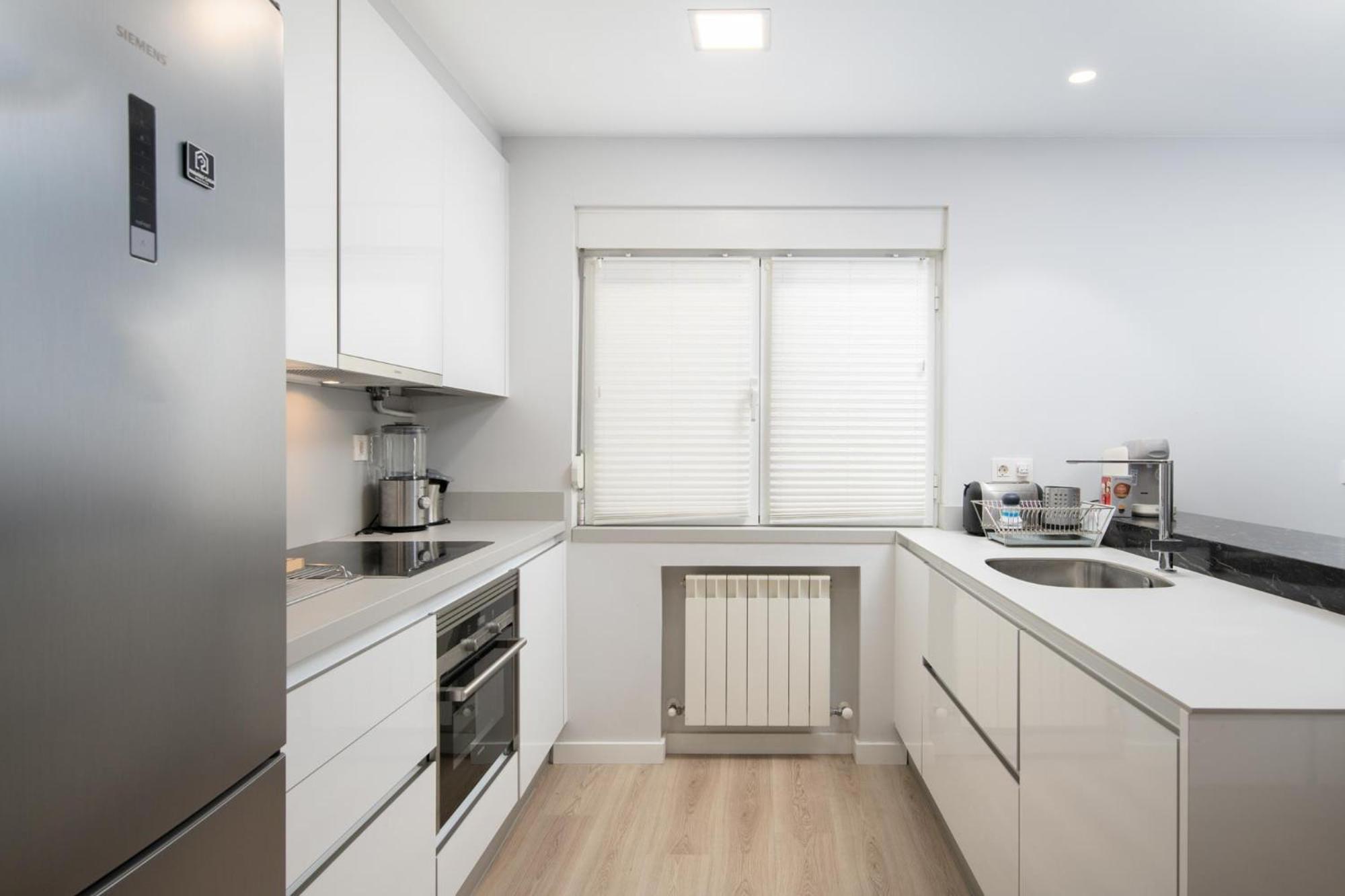Espacio Moderno En Gijon Playa Экстерьер фото